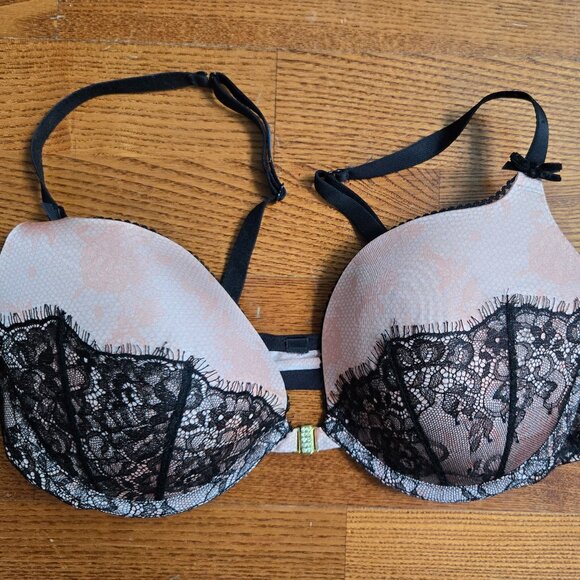 Sexy Victoria Secret Black Lace and Light Pink Bra - Picture 1 of 3